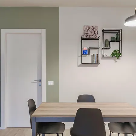 Casa Attilia - Con Terrazza Wifi E Aria Condizionata Lejlighed *