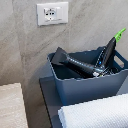 Casa Attilia - Con Terrazza Wifi E Aria Condizionata